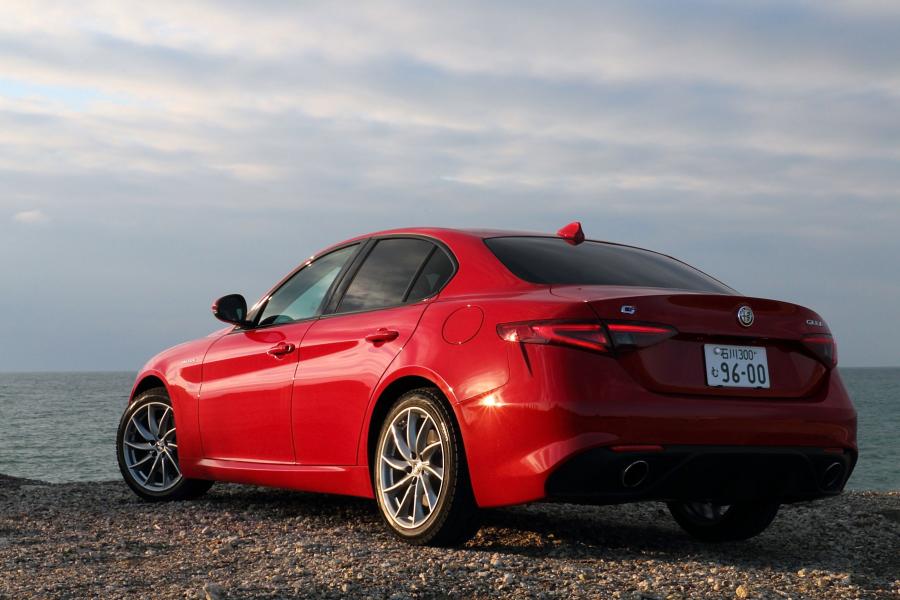  Alfa Romeo Giulia Veloce Q4 (952) 2017 года  (JP) (фото 4 из 7)